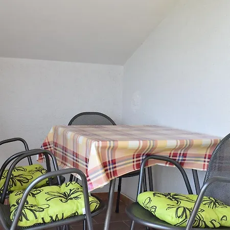 Oasis Apartment *